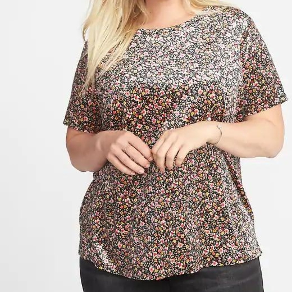 Old Navy Plus-Size Velvet Floral Top New